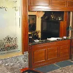 Hotel Elena 2*