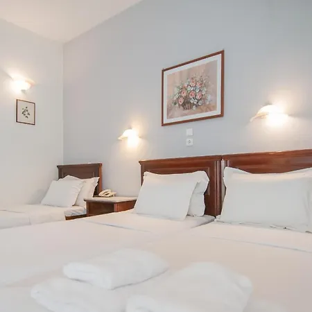 Hotel Elena 2*
